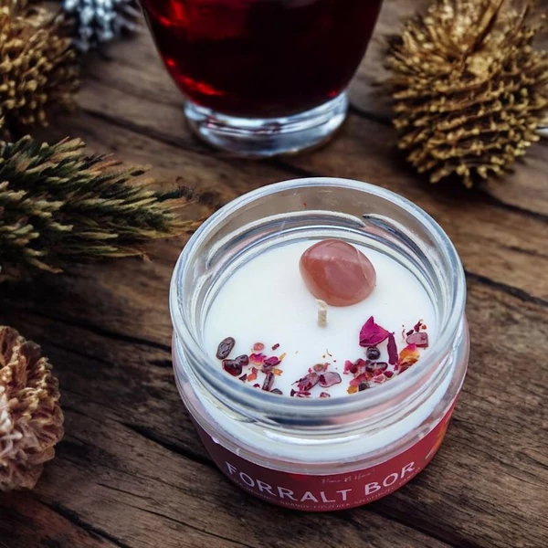 Kép 2/2 - Forralt bor szójaviasz illatgyertya ásvány díszítéssel
