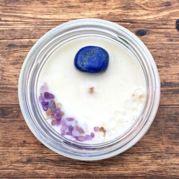 Kép 3/3 - Meditációs illatgyertya ásványai - ametiszt, hegyikristály, lapis lazuli