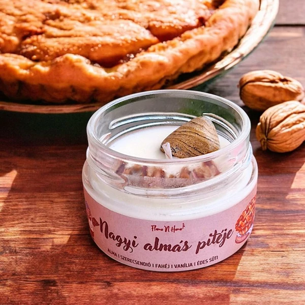 Kép 1/3 - nagyi sütije illatgyertya almás pite illattal
