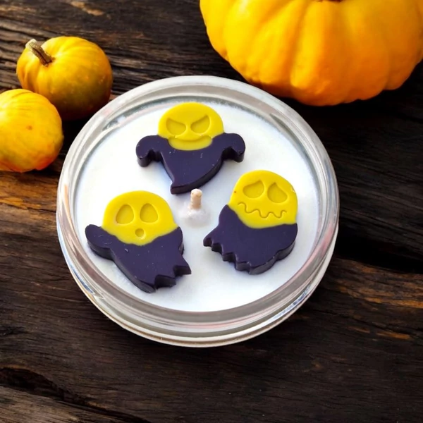 Kép 3/3 - trick or treat szójaviasz illatgyertya szellem formájú illatviaszokkal