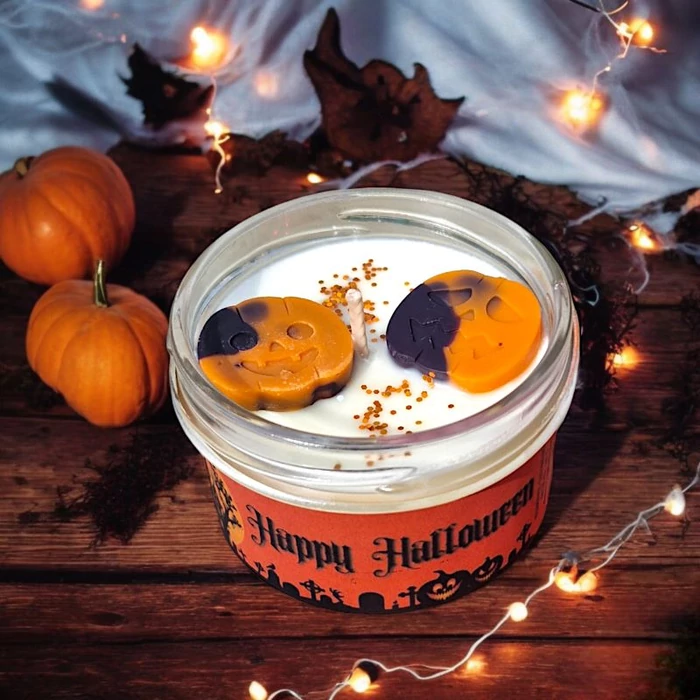 Happy Halloween illatgyertya